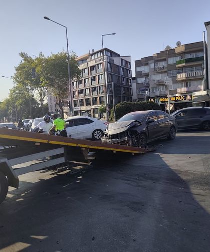 Aydın'daki kazada baba ve oğlu yaralandı