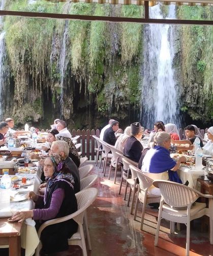 Karacasulu Gaziler Pamukkale’yi gezdi