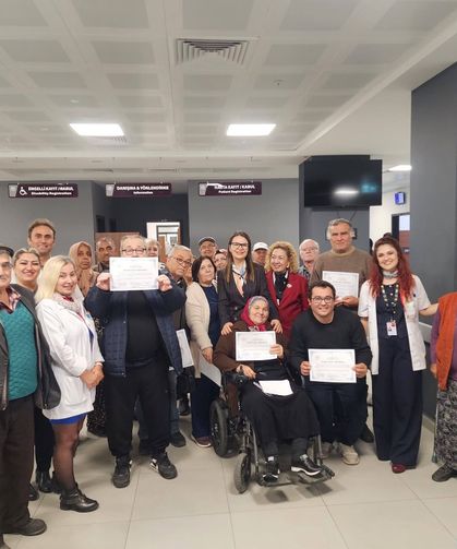 Aydın'da 18 diyabet hastası eğitimlerini tamamlayıp sertifika aldı