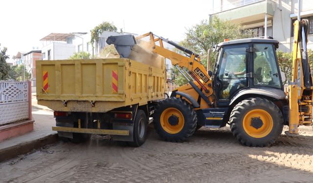 Nazilli Cumhuriyet Mahallesi'nde yol çalışması başlatıldı