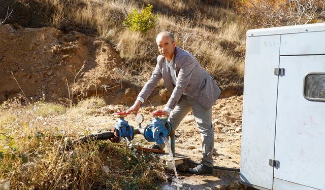 Başkan Çerçioğlu'nun projesi ile kırsal mahallede bulunan sondaj kuyusuna çevre dostu enerji sağlanacak