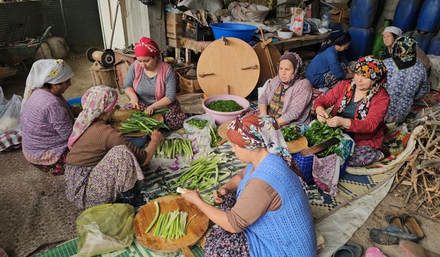 Nazilli'de kadınlardan yağmur için gözleme hayrı