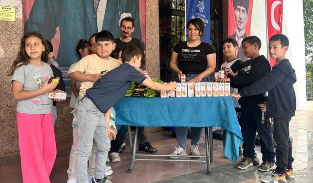 Aydın Büyükşehir Belediyesi çocukları tiyatro ile buluşturdu