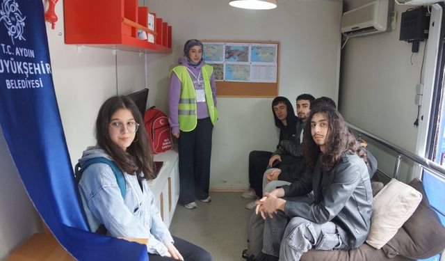 Aydınlılar simülatörde 7.4 şiddetindeki depremi yaşadı