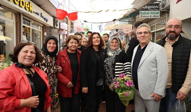 Başkan Çerçioğlu’na Nazilli’de büyük ilgi.. Esnaf ve vatandaşlar Çerçioğlu’nu bağrına bastı