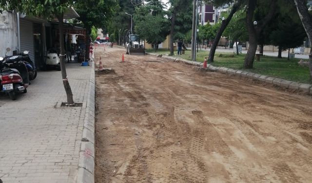 Oda mezar kontrollü bir şekilde kapatıldı, yol çalışmaları tekrar başladı