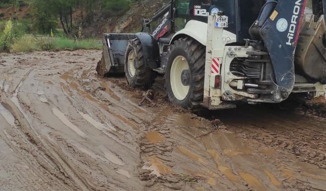 Yağış nedeniyle heyelan meydana geldi
