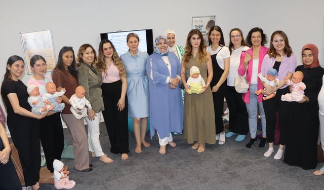 Vali Canbolat'ın eşi ve beraberindeki heyet Nazilli Sağlıklı Yaşam Hizmetleri'ni yerinde inceledi