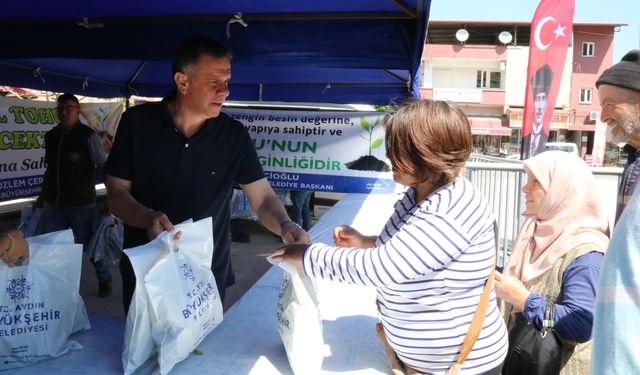Aydın Büyükşehir Belediyesi’nden Yenipazar’da Ata Tohumu Fide Dağıtımı
