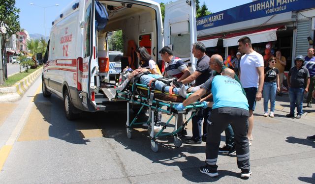 Refüje çarpıp savrulan motosiklet sürücüsü yaralandı