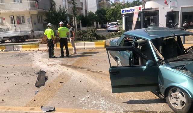 Tofaş otomobil ağaca çarptı: 1'i çocuk 3 yaralı