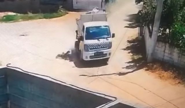 Aydın'da çöp toplama aracından düşen işçi ağır yaralandı