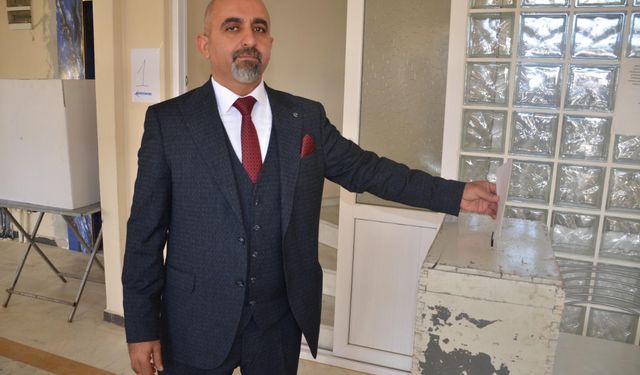 Başkan Civlez’e doğum gününde onurlu görev
