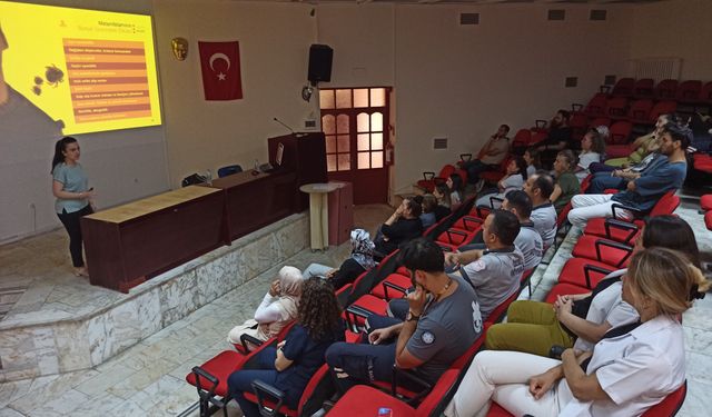 Hastane personeline narkotik eğitimi