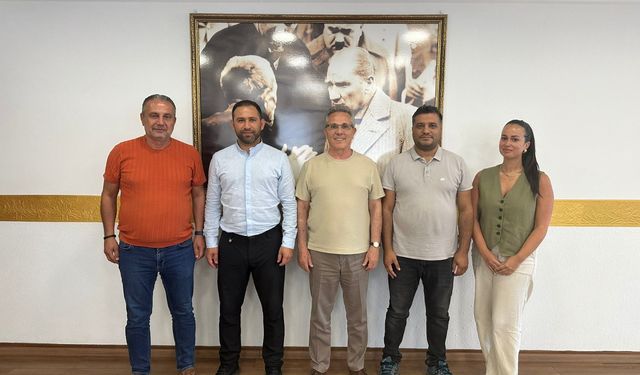 Nazillispor Kulüp Başkanı Ümit Ambar, Belediye Başkanı Ertuğrul Tetik’i ziyaret etti