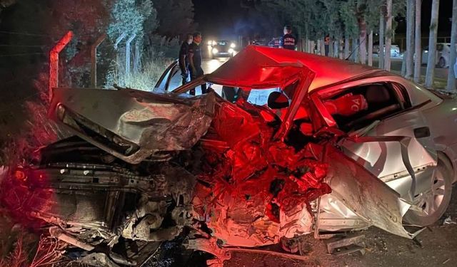 Hakimiyeti kaybolan otomobil hurdaya döndü: 1 ölü