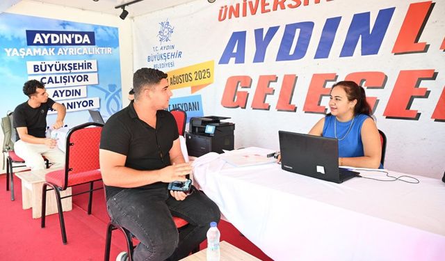 Büyükşehir’in tercih tırı üniversite adaylarının hizmetinde