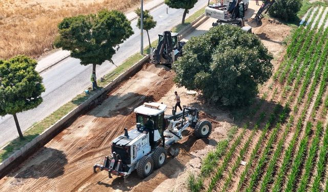 Aydın'ın tüm ilçelerinde yol yapım ve yenileme çalışmaları sürüyor