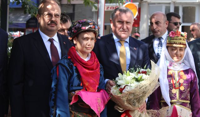 Bakan Bak'ın Aydın'daki ilk durağı Valilik oldu