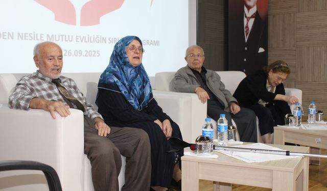Ahmet Amca’dan genç çiftlere nasihat: Kavga edin ama küsmeyin, küserseniz hayat biter