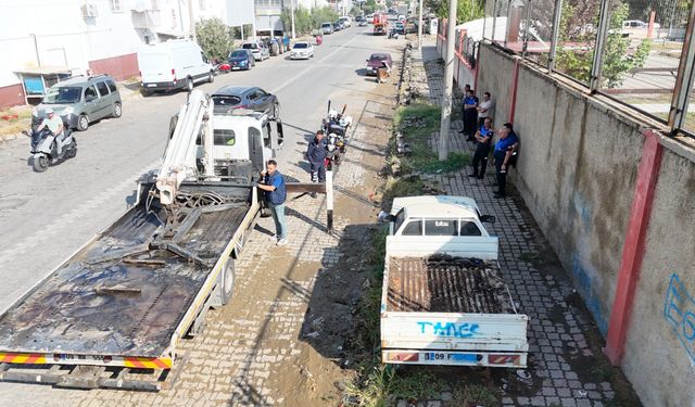 Nazilli'de atıl araçlar toplatılıyor