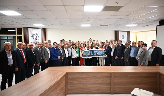 Başkan Çerçioğlu Efelerli muhtarlar ile bir araya geldi