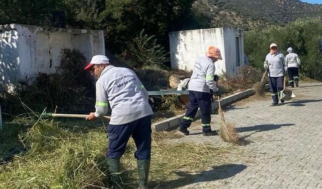 Bozdoğan Belediyesi ekiplerinden cemiyet sonrası temizlik mesaisi