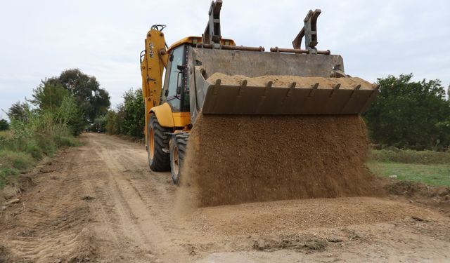 Nazilli Belediyesi’nden Bereketli’de yol çalışması
