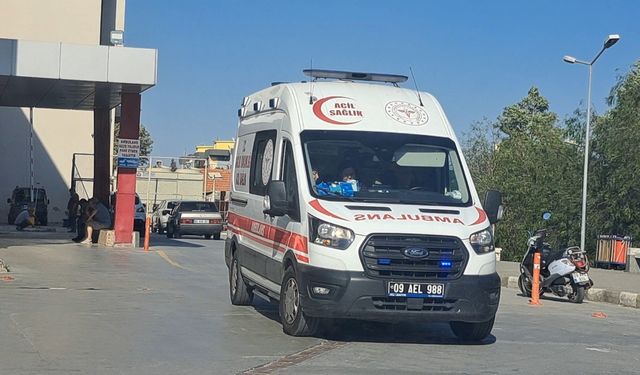 İş makinası devrildi: 3 yaralı