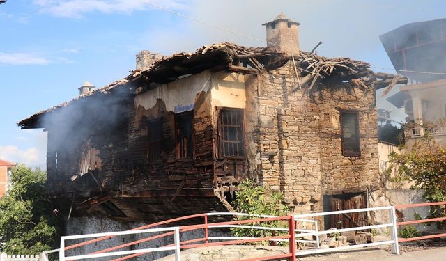 Bozdoğan’da ev yangını