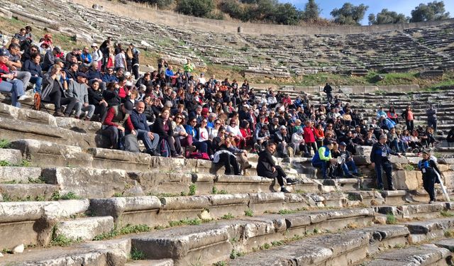 Başkan Çerçioğlu, Ata’ya Saygı Doğa Yürüyüşü etkinliği düzenledi