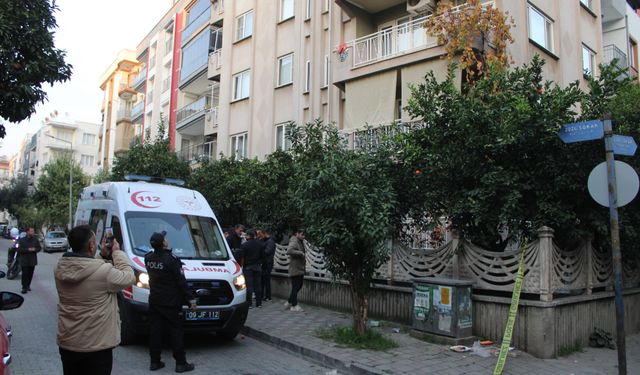 Çatıdan düşen genç hayatını kaybetti