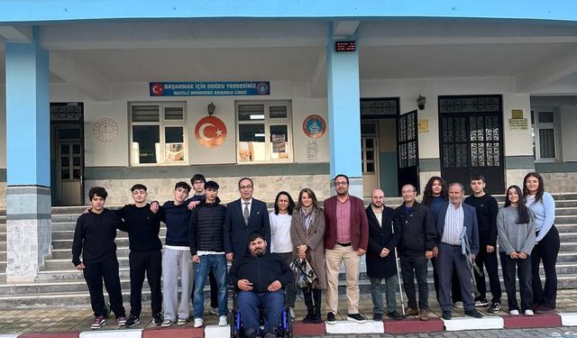 Nazilli’de liseli gençlerden yüreklere dokunan hediye