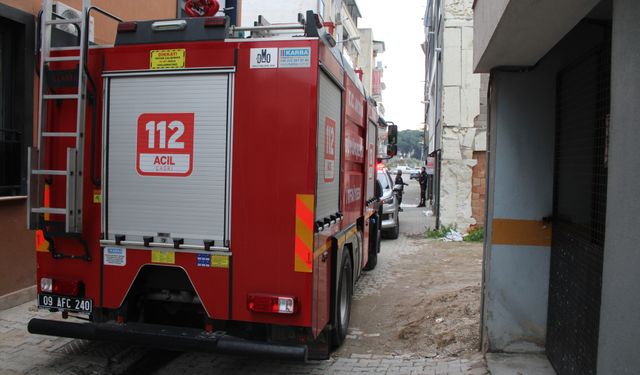 Tahtalar tutuştu, itfaiye harekete geçti