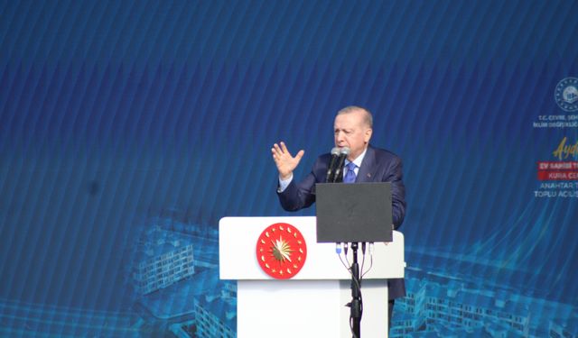 Cumhurbaşkanı Erdoğan: Bizimle laf değil eser, hizmet yarıştırın