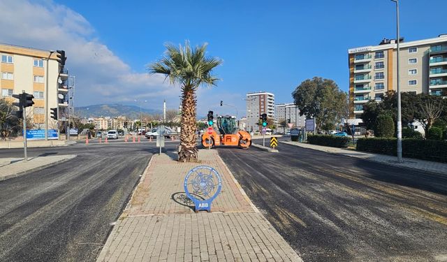 Büyükşehir’in yol mesaisi il genelinde sürüyor