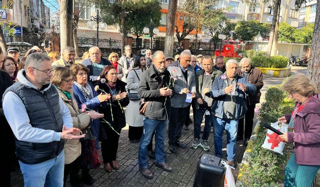 Nazilli’de Uğur Mumcu türküler ve karanfillerle anıldı