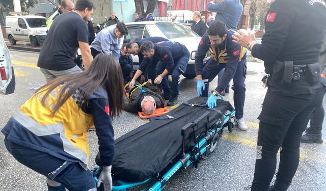 Otomobilin çarptığı yaya yaralandı