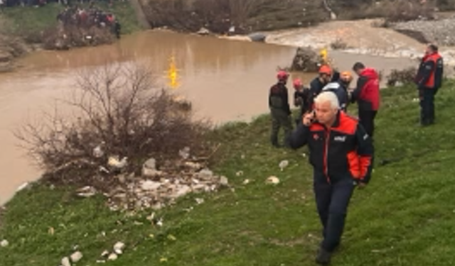 Sel sularına kapılan küçük kızdan acı haber!