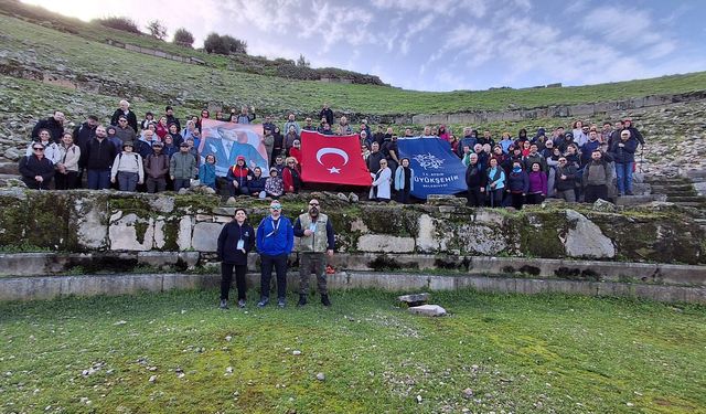 BAŞKAN ÇERÇİOĞLU AYDINLILARI TARİHİN KALBİ ALABANDA’DA KÜLTÜR GEZİSİ İLE BULUŞTURDU