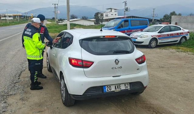 Karacasu’da bayramda trafik ekipleri sahada