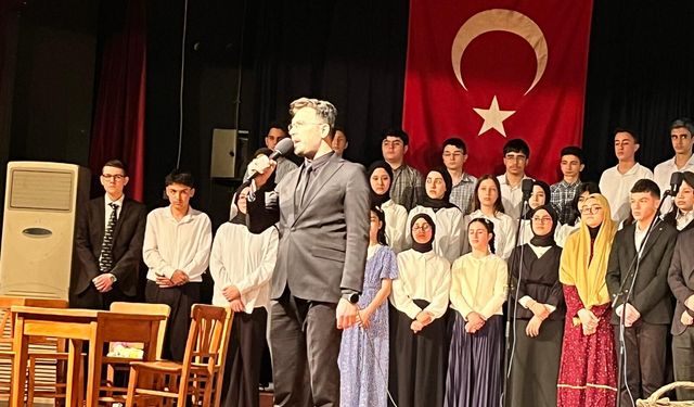 Nazilli’de İstiklal Marşı’nın 105. yılına yakışan program