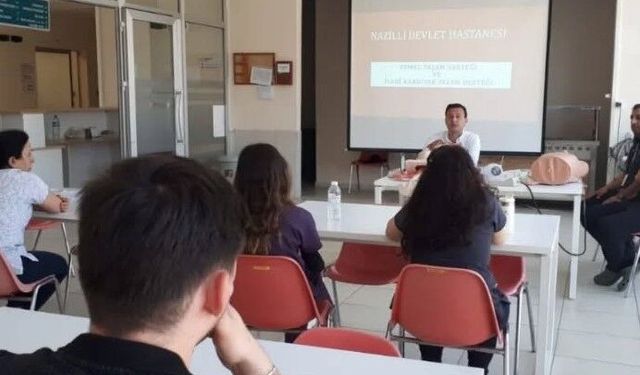 Nazilli Devlet Hastanesi'nden Kuyucak İlçe Devlet Hastanesi'ne hizmet içi eğitim desteği