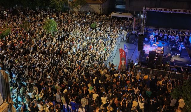 Başkan Çerçioğlu'ndan Nazilli'de yaz konseri