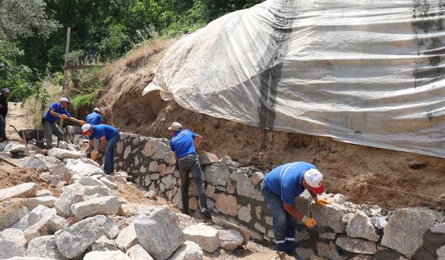 Bozdoğan Belediyesi’nden kırsala güçlü dokunuş: Karabağlar’da taş duvar tamamlandı