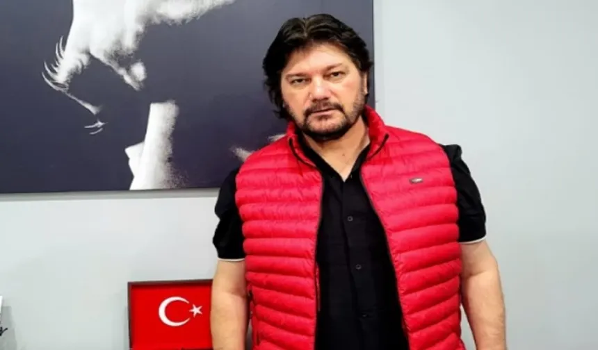 Sanatçı Ahmet Şafak’tan 100. yıl marşı