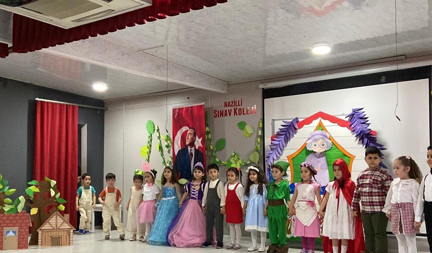 Nazilli Sınav Koleji'nde İngilizce Gecesi: Eğitimdeki Kaliteyi Zirveye Taşıdı!
