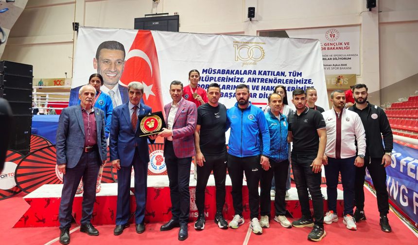 Nazillili Boksörlerden 2 Madalya Daha! Gururumuzsunuz Kızlar!