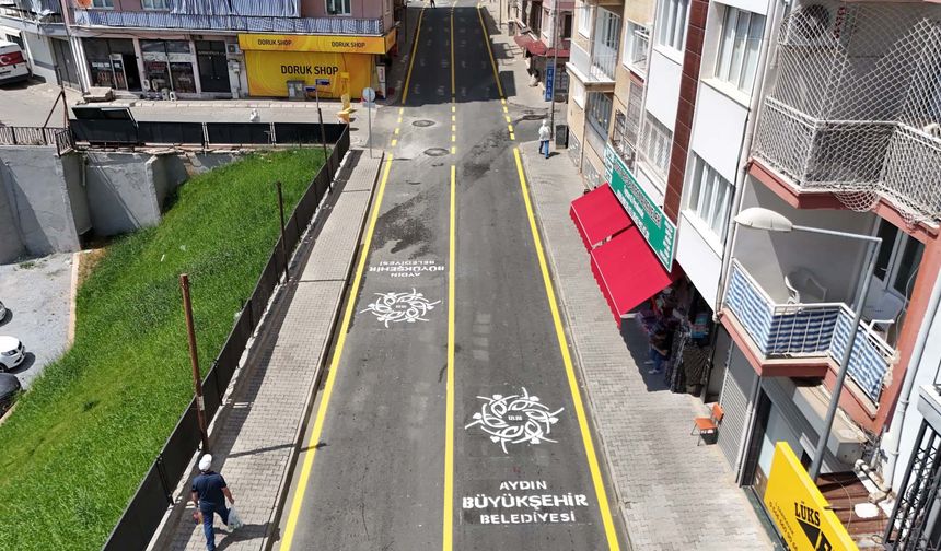 Aydın Büyükşehir Belediyesi'nin yol çalışmaları hız kesmeden sürüyor