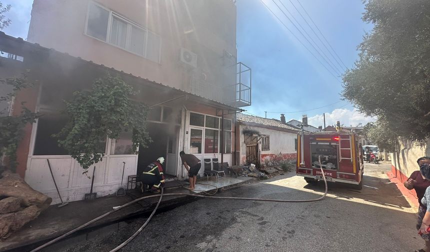 Nazilli'deki ekmek fırınında çıkan yangın panikletti